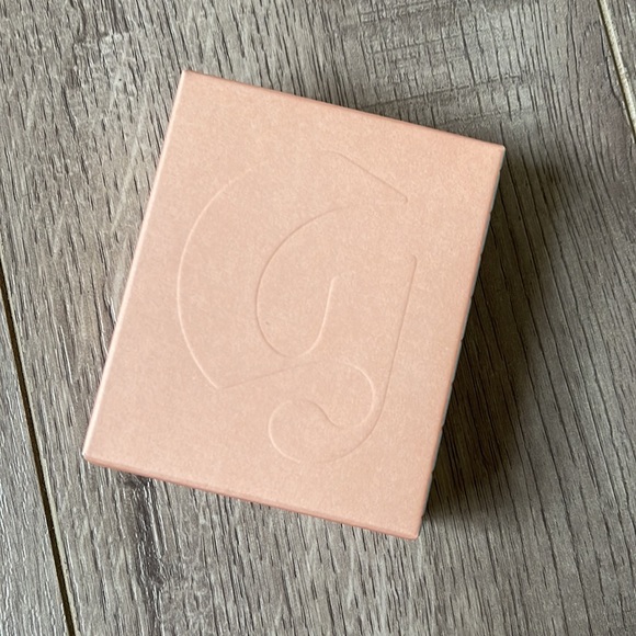 NEW Glossier G Logo Limited Edition Cookie Cutter - Picture 3 of 5